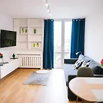 Warsaw Studio Apartment - City View, Parks Nearby By Rentujemy